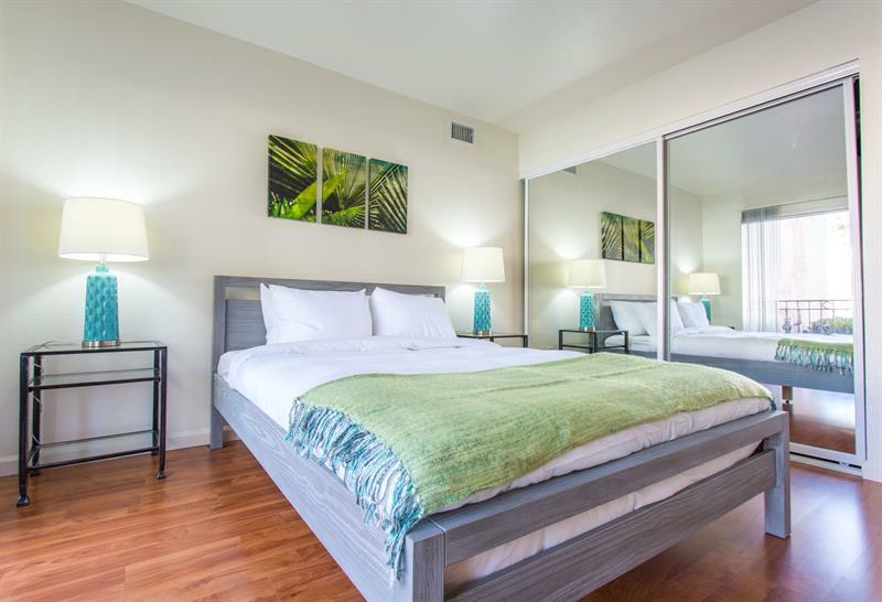Smart 2br In Hillcrest By Sonder San Diego